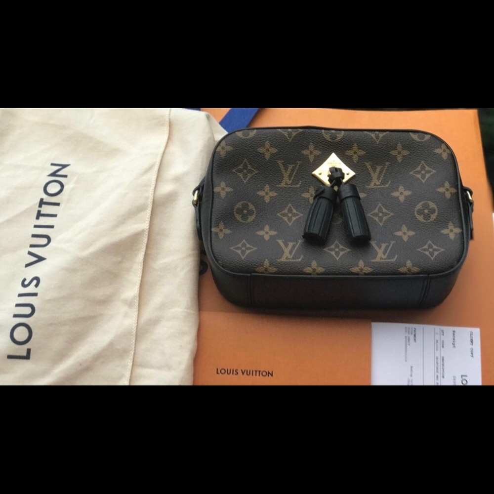LV Monogram Saintonge